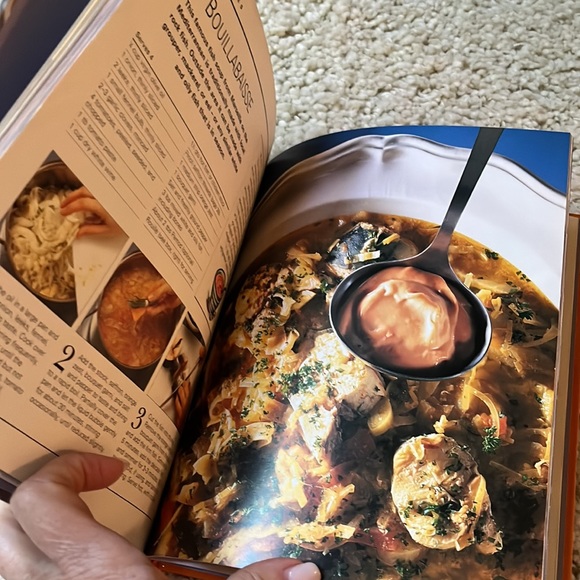 Soup Cookbook 50 ALL COLOR Recipes - Picture 2 of 7